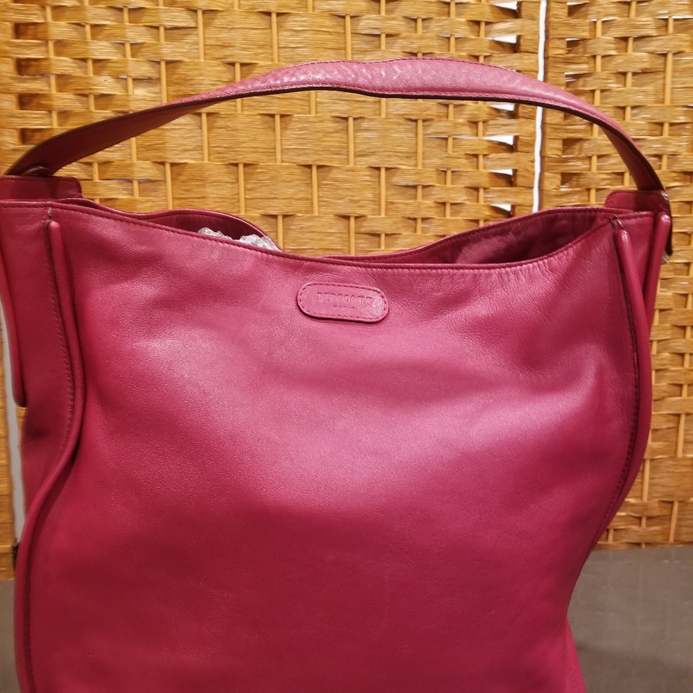 Beracamy Leather lager Totes bags